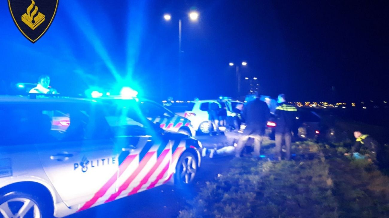 Nieuws - Vluchtende Urker ramt politieauto's