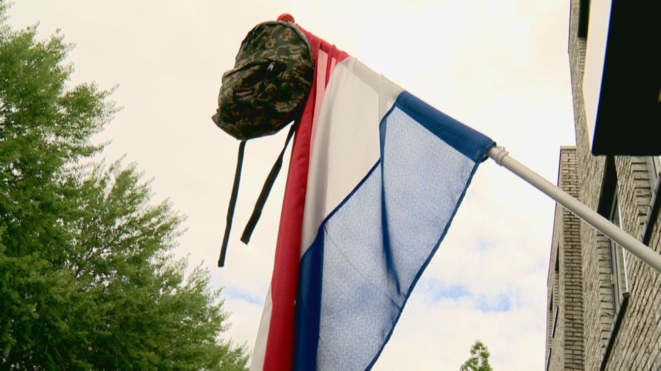 Nieuws - Wachten op het verlossende telefoontje: feest en verdriet bij de eindexamenuitslagen