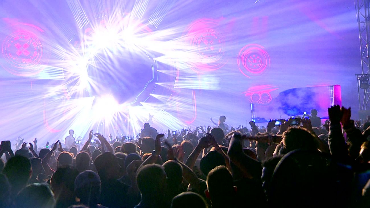 Nieuws - Proef met continue geluidsmetingen bij Lowlands en Defqon.1 met een jaar verlengd