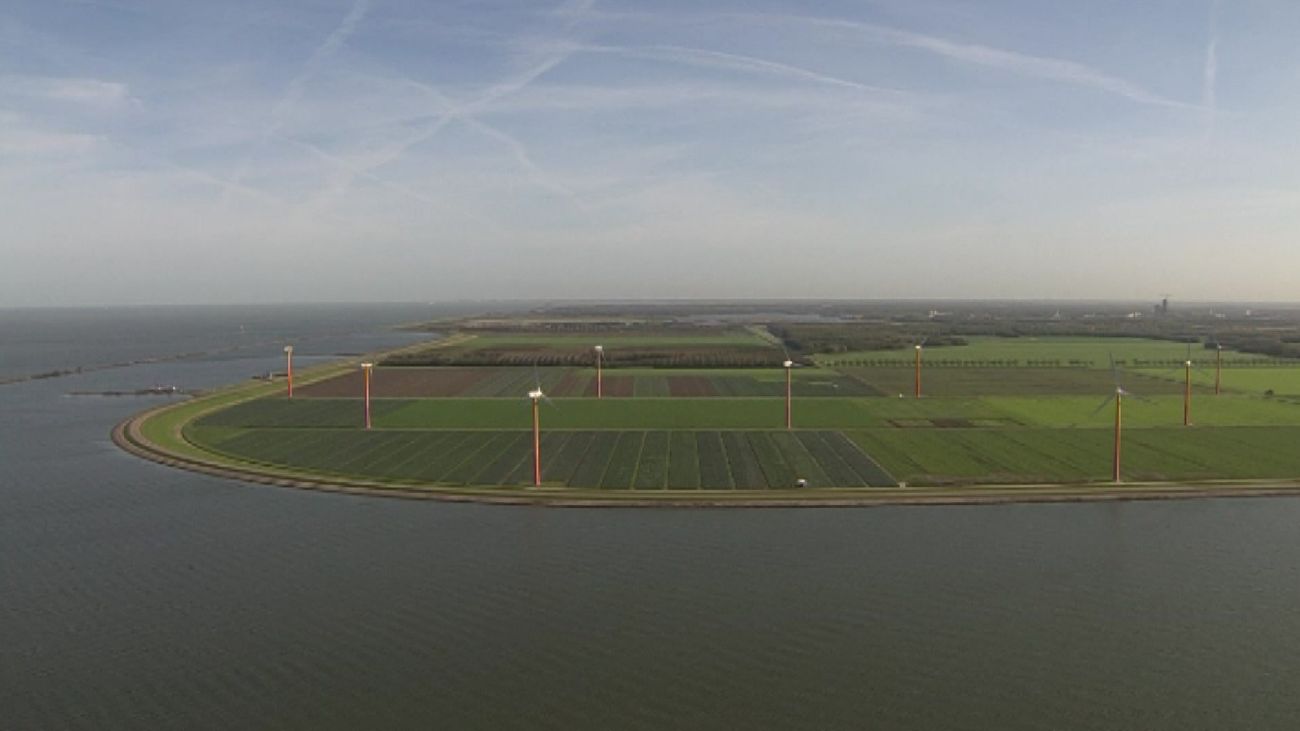 Nieuws - Nieuwsoverzicht 29/05 | ?Kamer kritisch over IJstad • 'Kwetsend' knutselwerk weggehaald