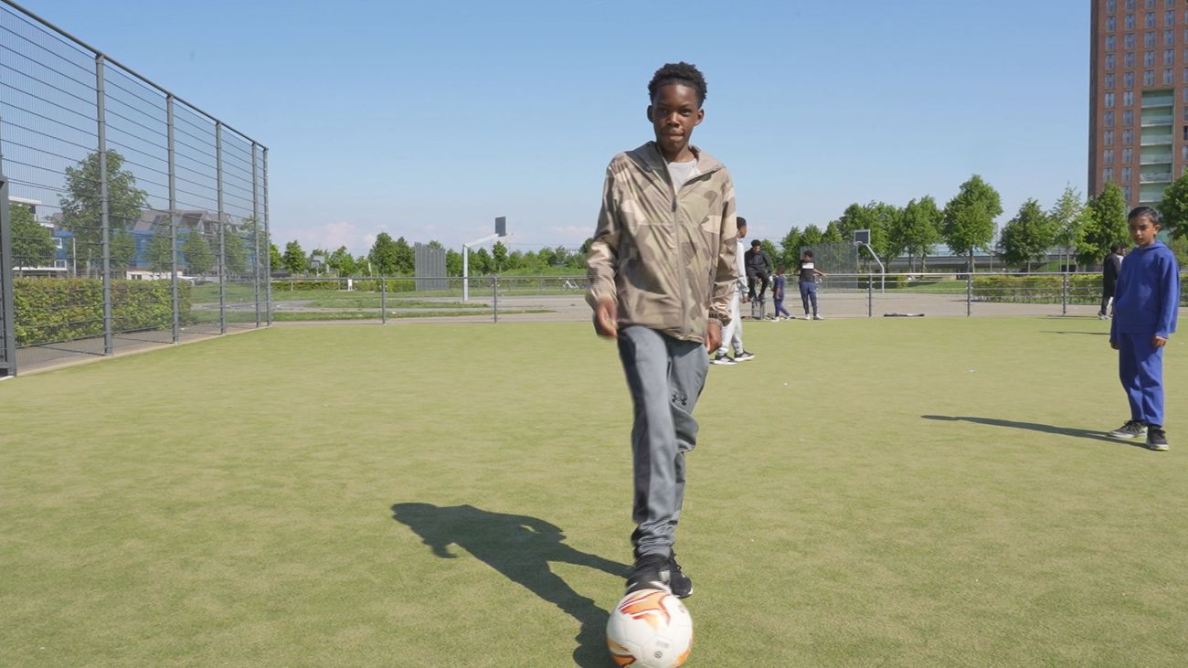Nieuws - College: 'Voetbalclub regelen in Almere Poort is niet onze taak'