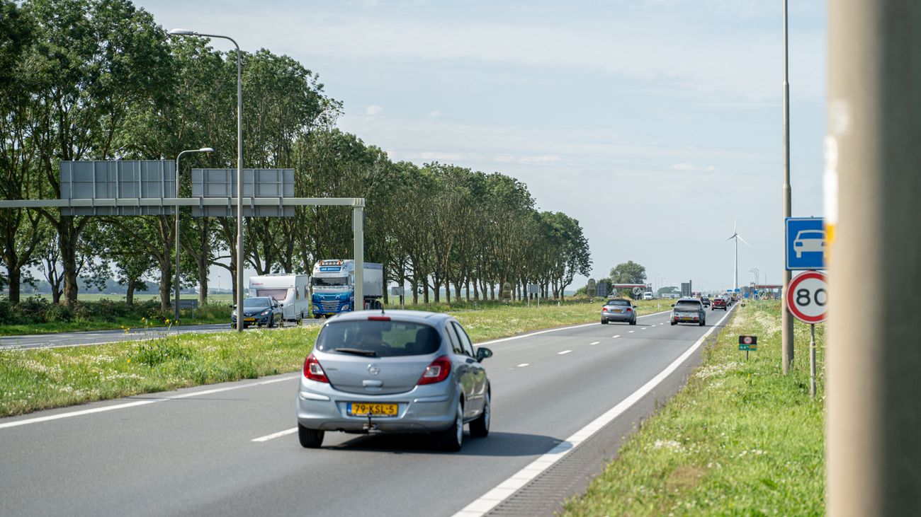 Nieuws - Deel Gooiseweg bij Zeewolde afgesloten, verkeer moet flink omrijden