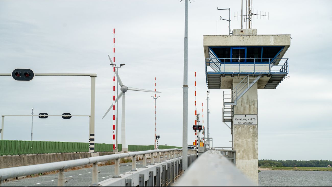 Nieuws - Opnieuw ongeluk op Ketelbrug richting Emmeloord