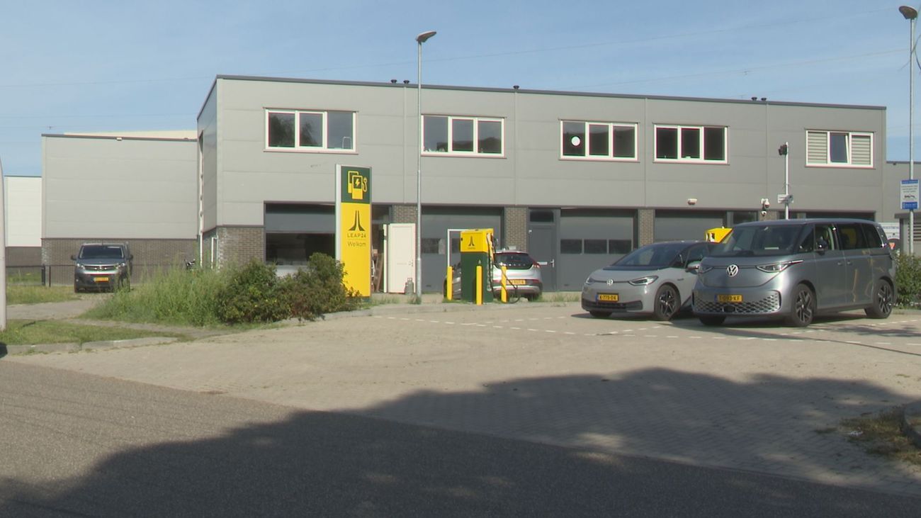 Nieuws - Markerkant krijgt snellaadstation met batterijen voor vrachtwagens en bestelbussen