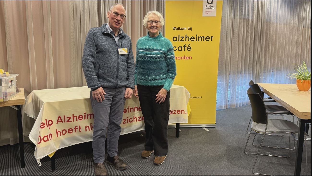 Nieuws - Alzheimer Café Dronten bestaat 15 jaar: 'Het geeft steun en erkenning'
