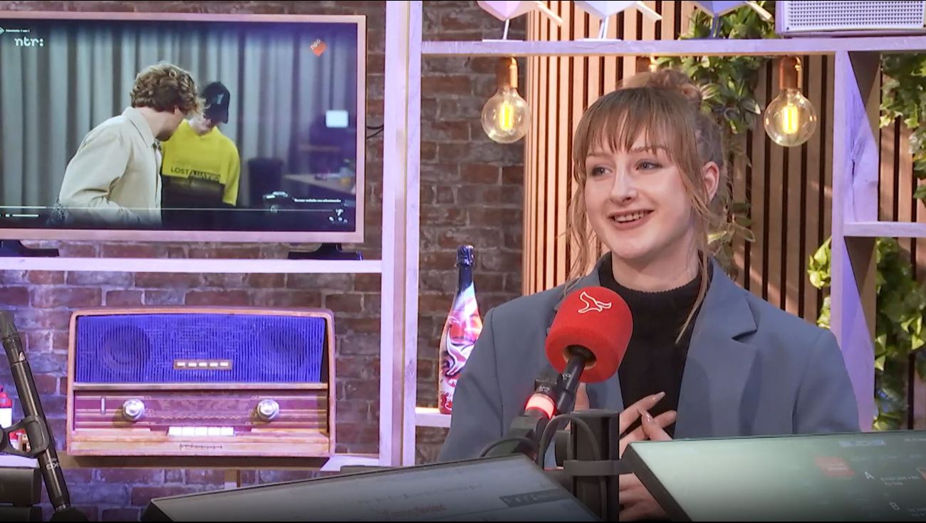 Gemist - Dewi uit Emmeloord doet mee aan Dream School