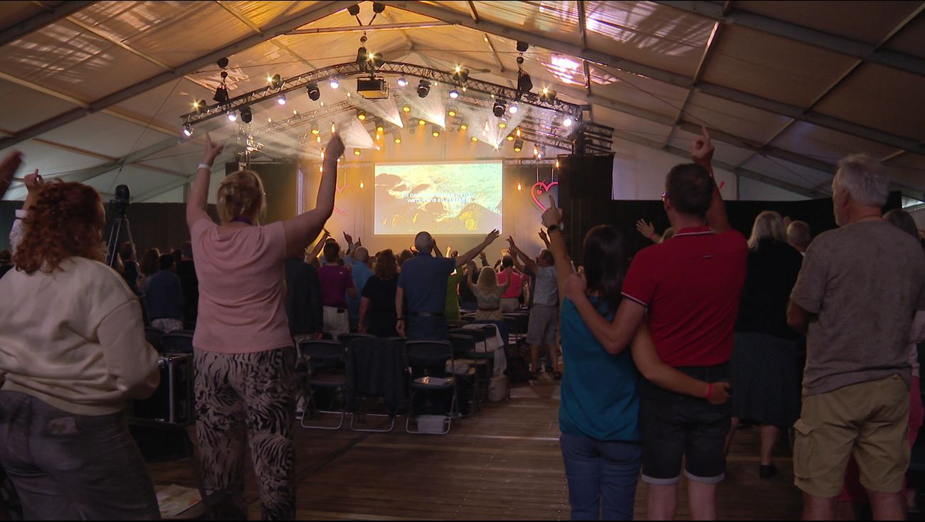 Nieuws - Christenen vieren hun geloof tijdens vijfde editie Heart2Heart zomerweek
