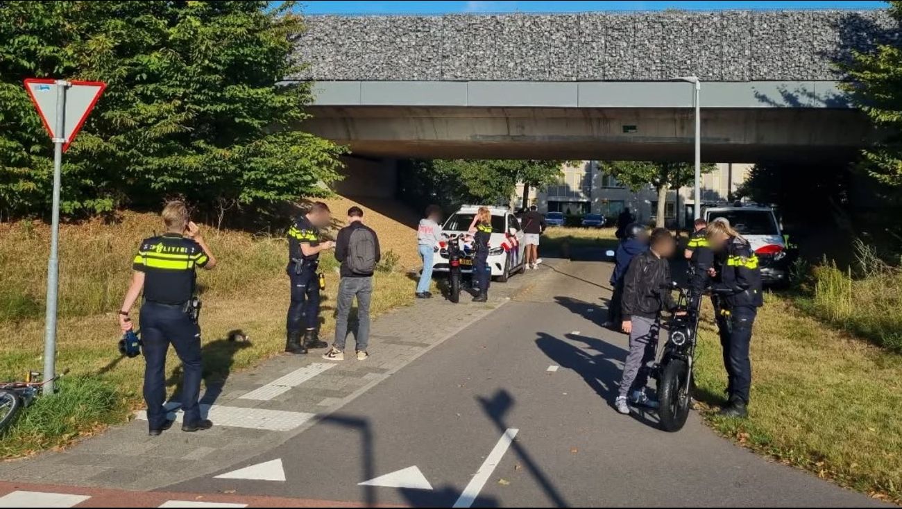 Nieuws - Politie checkt in korte tijd tientallen fatbikes en scooters: 32 boetes, 7 waarschuwingen