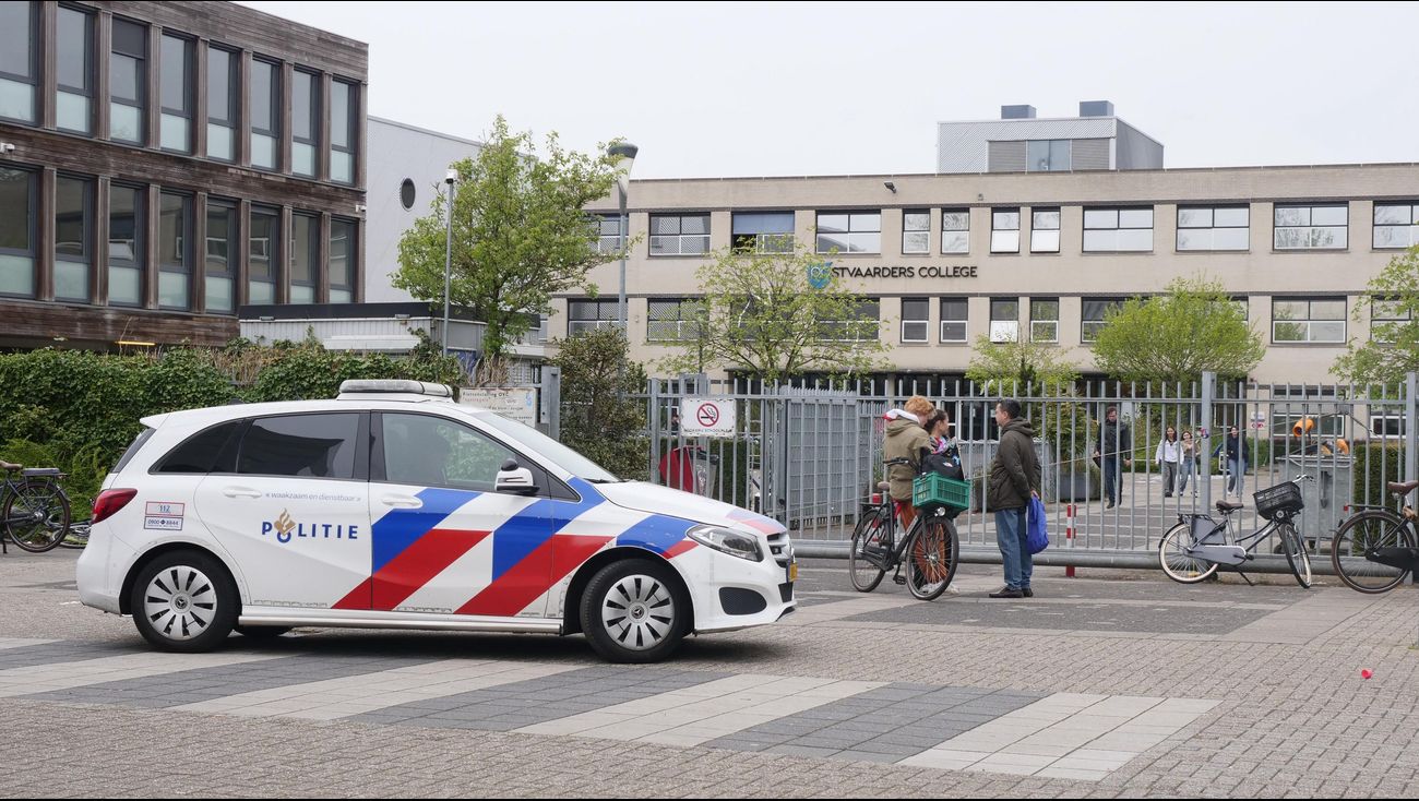 Nieuws - Dreigmail Oostvaarders College, politie houdt minderjarige Almeerder en Drontenaar aan