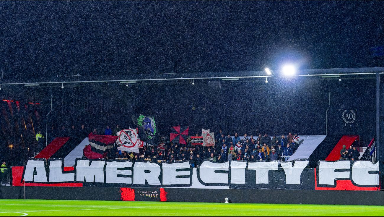Sport - Live: Almere City komt op gelijke hoogte tegen Helmond Sport: 1-1