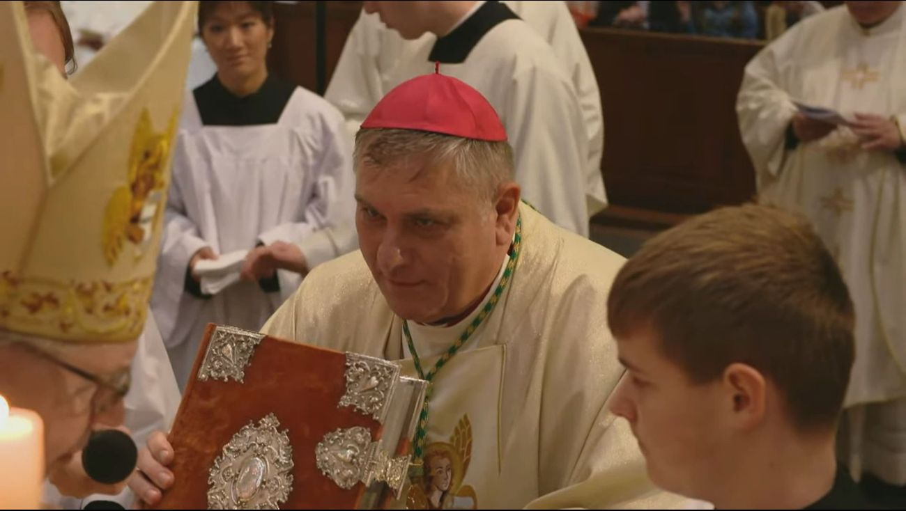 Nieuws - Bisschop Cornelissen over toekomst Noordoostpolder: 'Er gaan nog een paar kerken dicht'