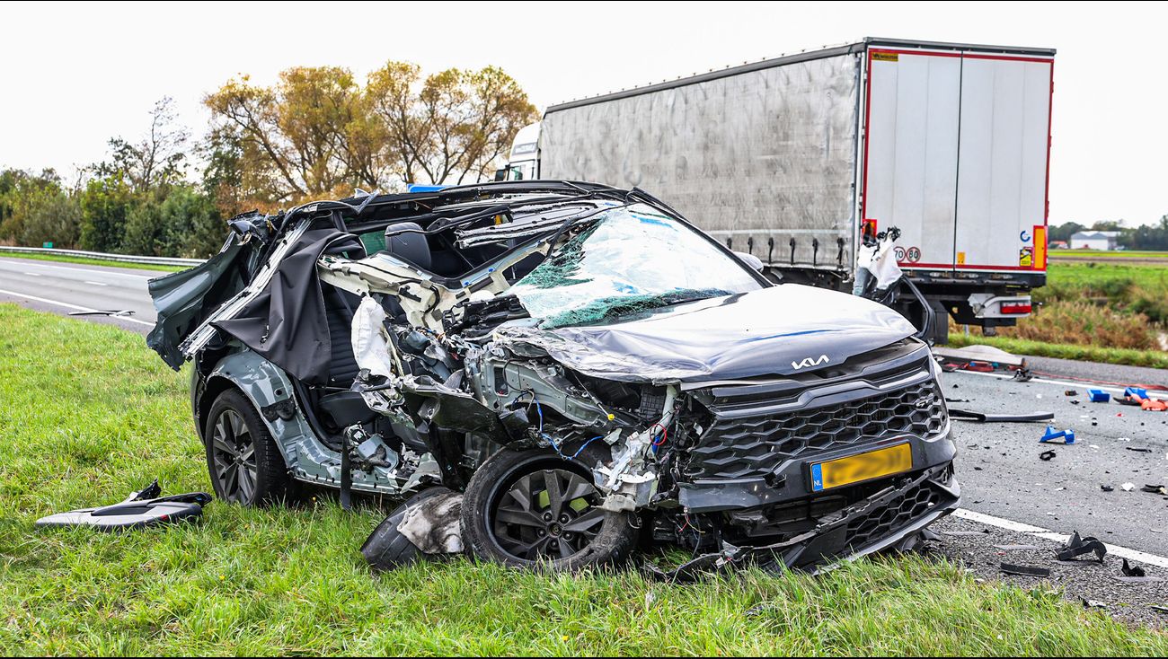 Nieuws - Ongeluk op de A6 bij Joure richting Emmeloord zorgt voor flinke vertraging