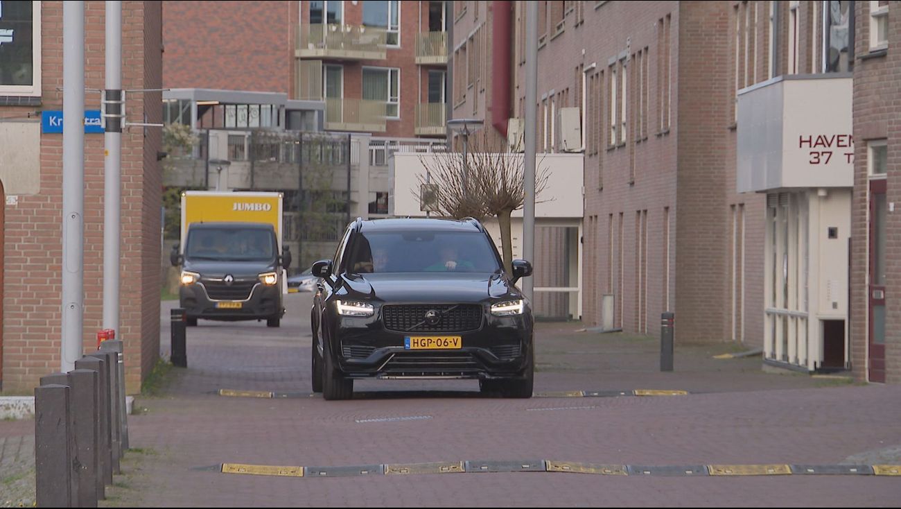 Nieuws - Geen eenrichtingsverkeer achter Havenkom Almere Haven, wel andere maatregelen