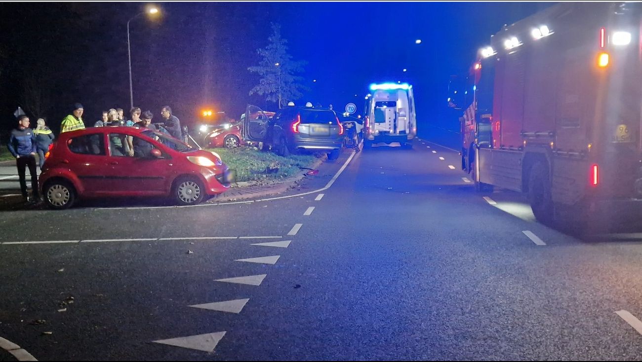 Nieuws - Twee gewonden na botsing in Lelystad