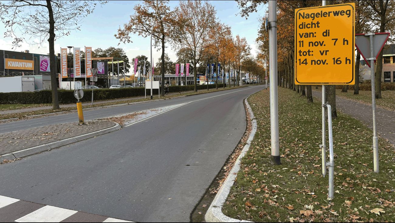 Nieuws - Deel Nagelerweg in Emmeloord vier dagen dicht, omleiding voor auto's