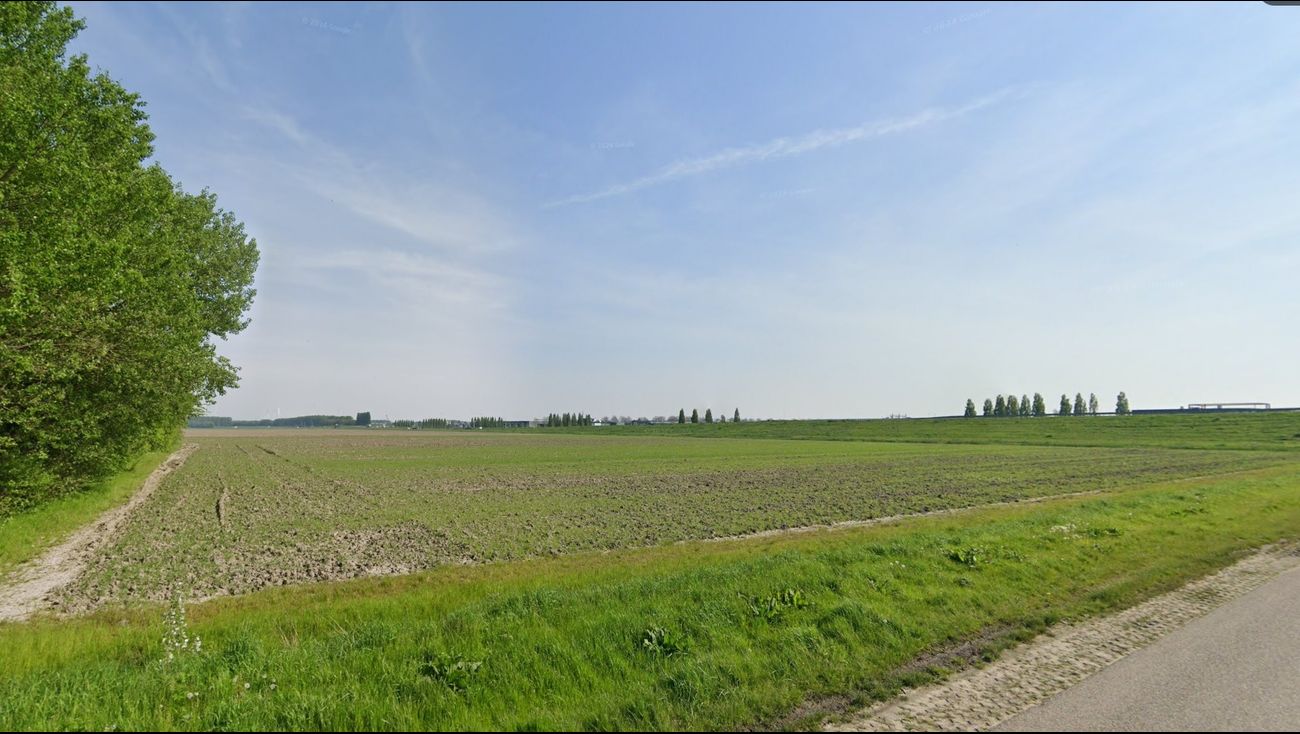 Nieuws - Ondernemer wil per direct verbod op verkoop van grond aan De Regt in miljoenendeal