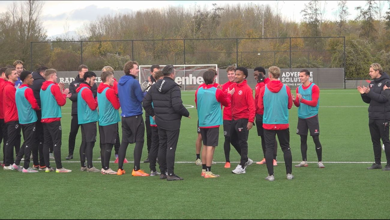 Sport - Almere City zonder disciplinair geschorste Kadile naar FC Den Bosch