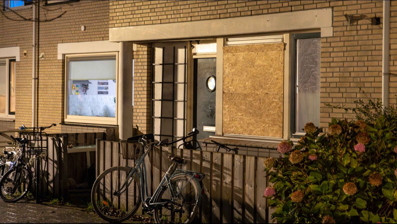Nieuws - Explosie bij woning in Almere Buiten
