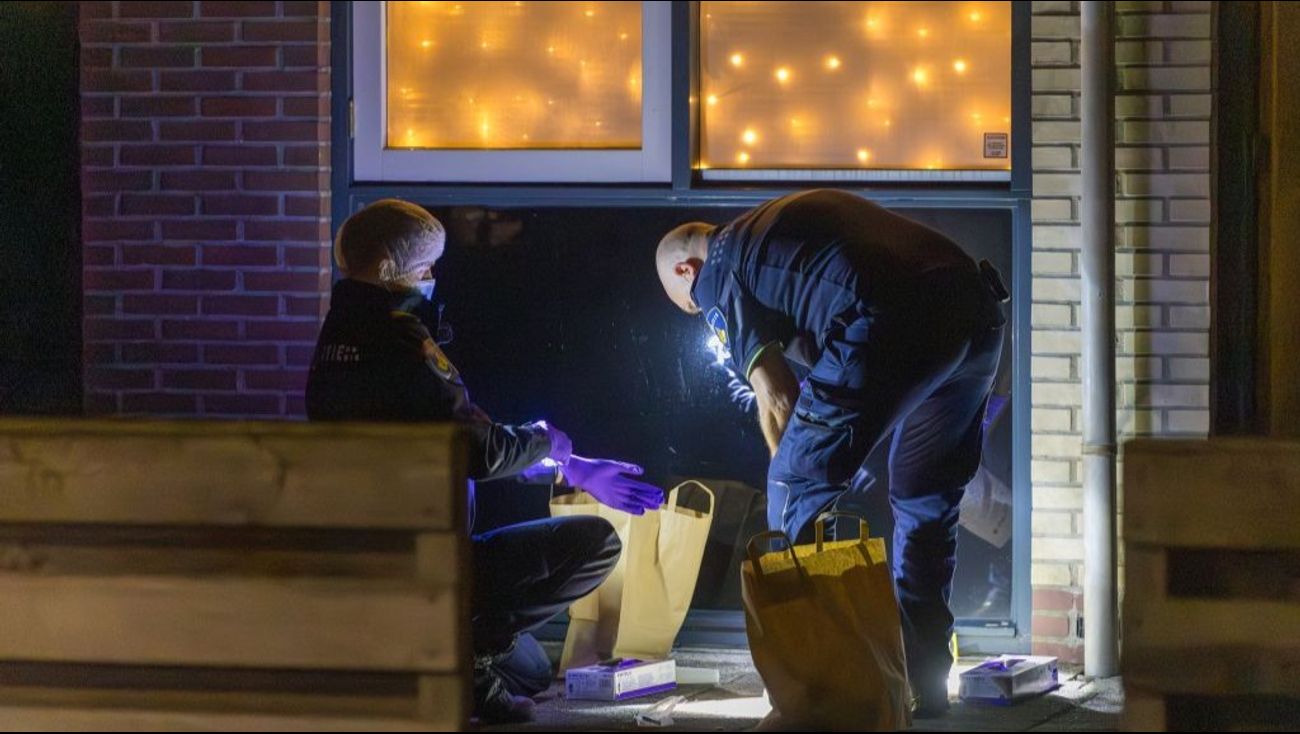 Nieuws - Woningen in Almere getroffen door twee explosies in één nacht