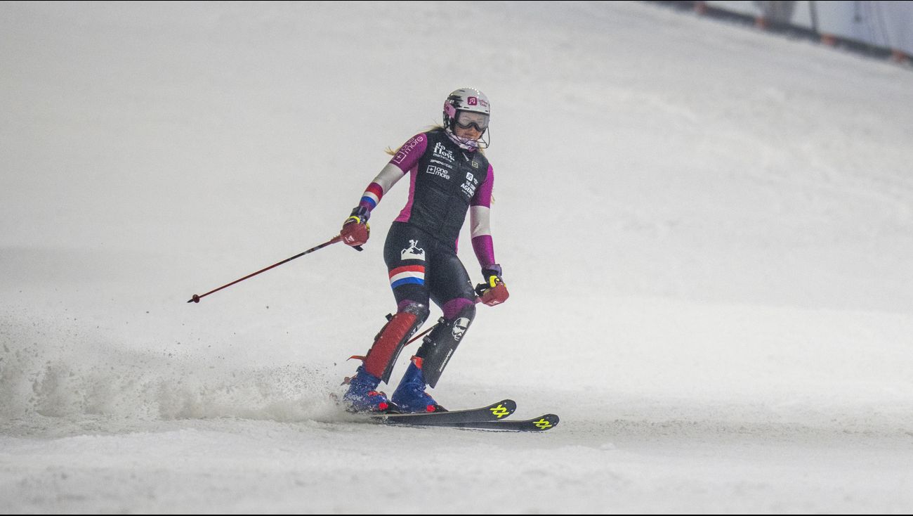 Sport - Derks verwerkt mislopen van Spelen, 'Tuurlijk baal je er enorm van'