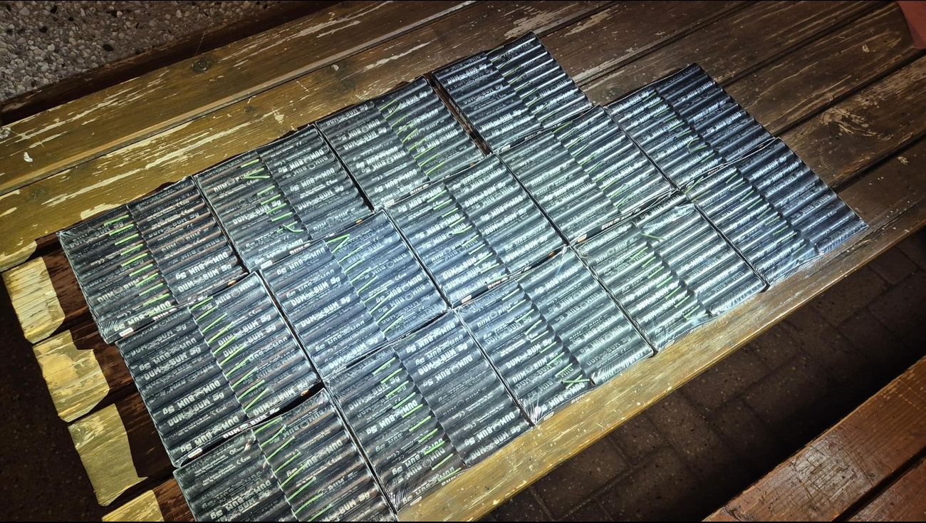 Nieuws - Politie vindt na anonieme tip 1,5 kilo illegaal vuurwerk in caravan op vakantiepark