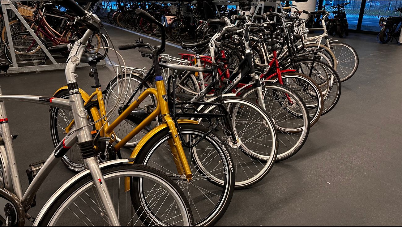 Nieuws - Oude achtergelaten fietsen krijgen een nieuw leven in Almere