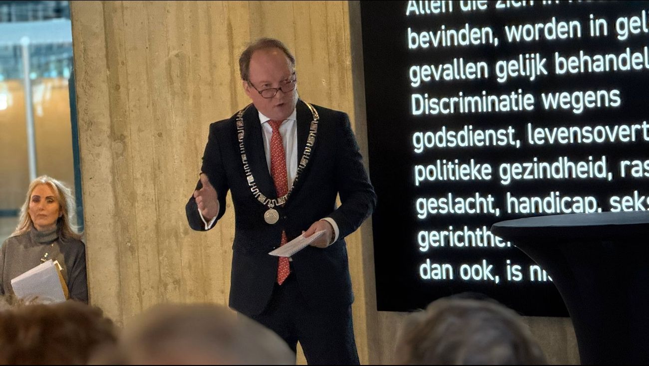 Nieuws - Burgemeester Van der Loo in nieuwjaarstoespraak: 'Almere is niet af en dat is onze kracht'