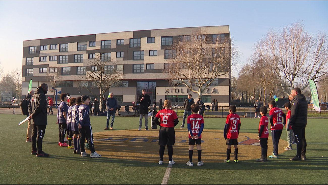 Jonge wijkbewoners nemen het tegen elkaar op in tweede editie van Street League Lelystad
