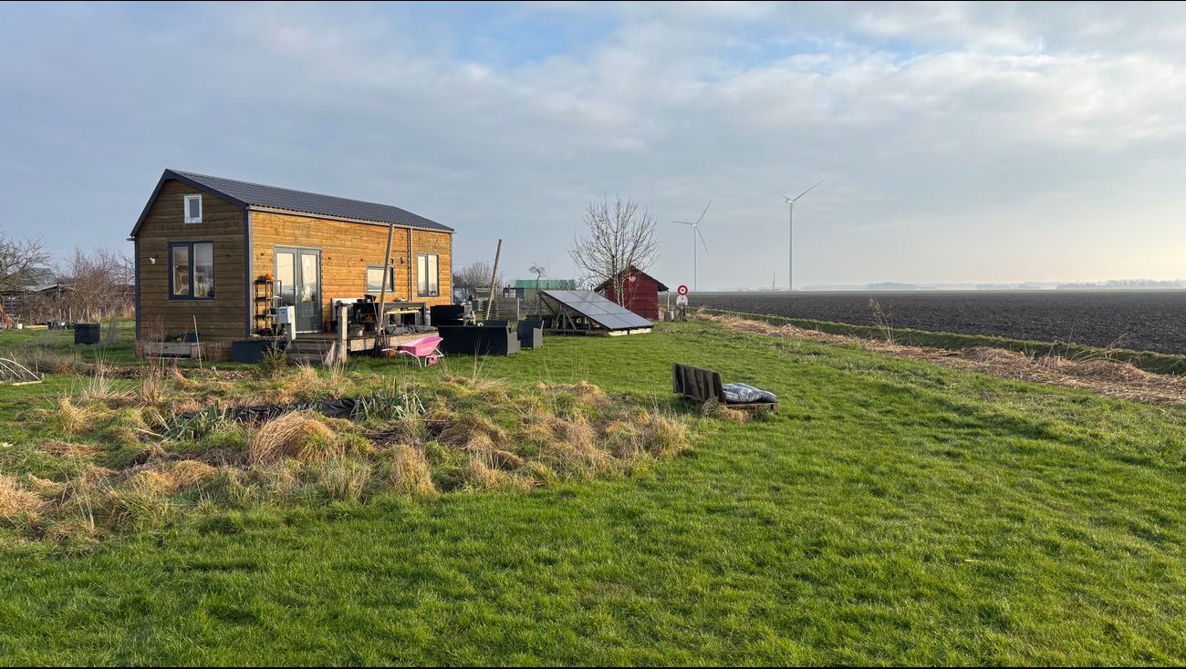 Nieuws - Huisjes, volkstuinen en paardenweiden moeten wijken voor woningbouw