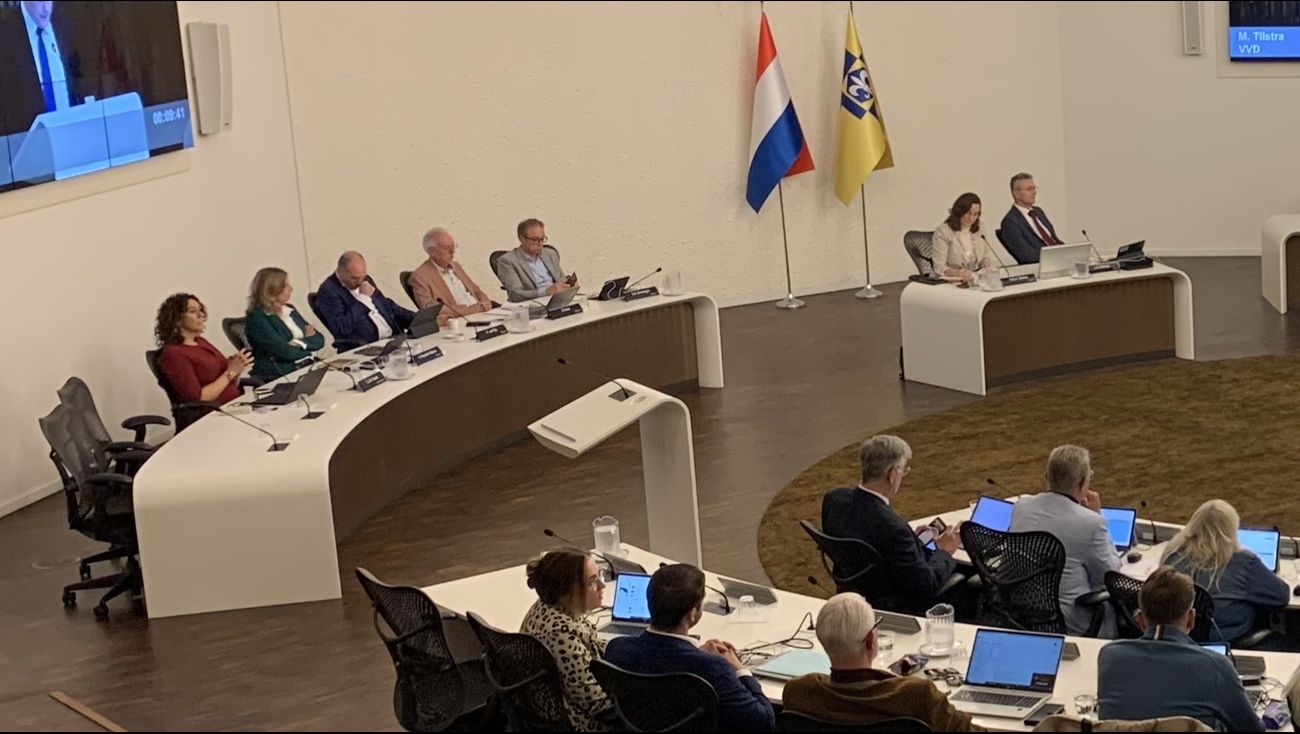 Ambtenaren gemeente Lelystad: 'Grensoverschrijdend gedrag drie wethouders moet stoppen'