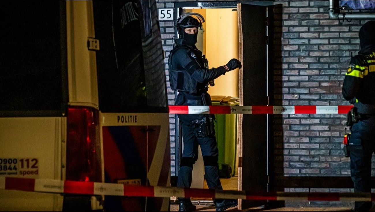 Nieuws - Almeerder en Lelystedeling aangehouden bij inval illegale gokkelder in Arnhem