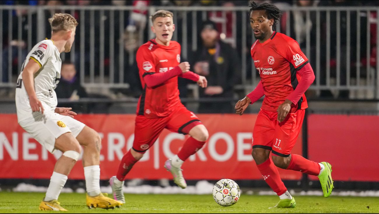 Sport - Live: 2e helft is begonnen: Almere City FC - Roda JC 1-1