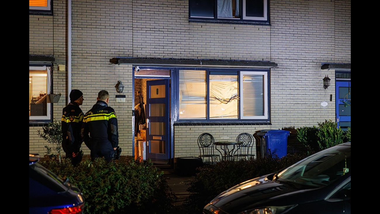 Nieuws - Explosie bij woning in Almere Filmwijk