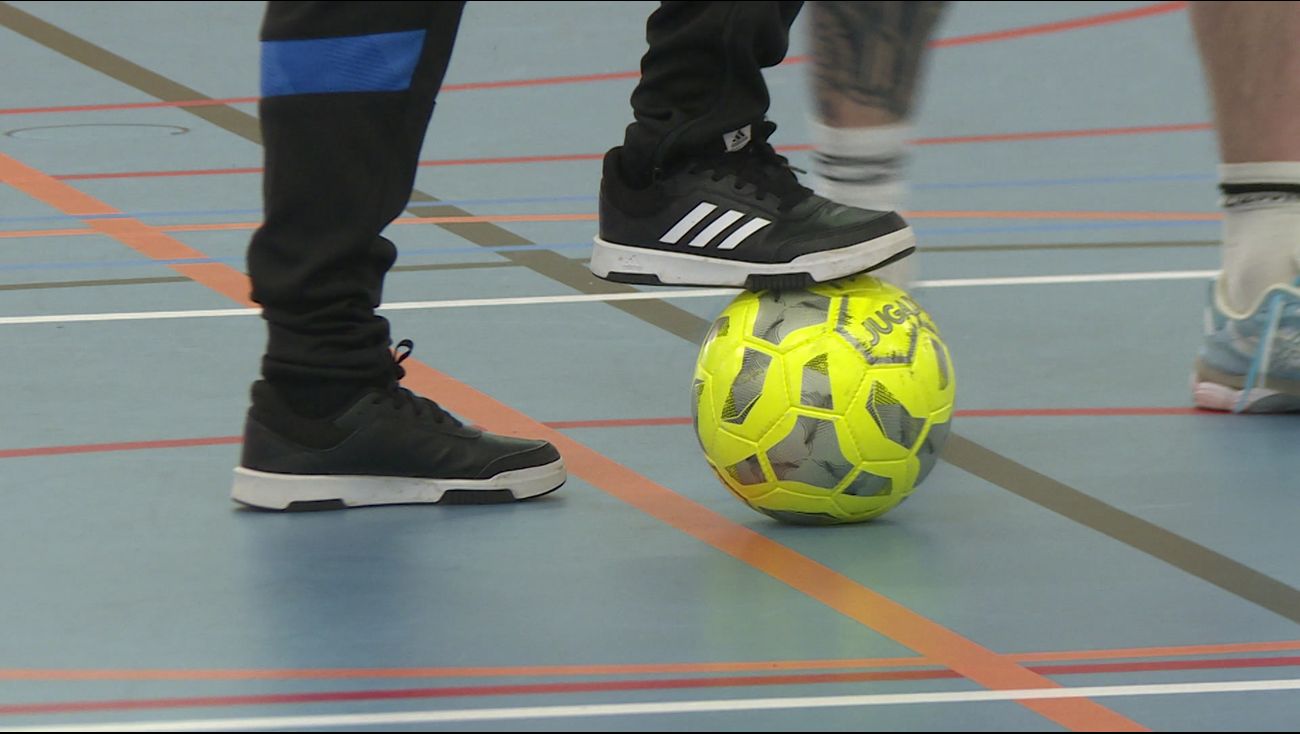 Nieuws - Twee jongens organiseren voetbaltoernooi en iftar: 'Lekkere start van de ramadan'