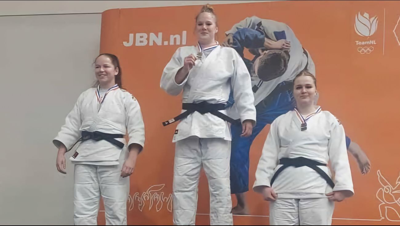 Sport - Jonge Lelystadse judoka pakt voor de tweede keer in korte tijd NK-titel