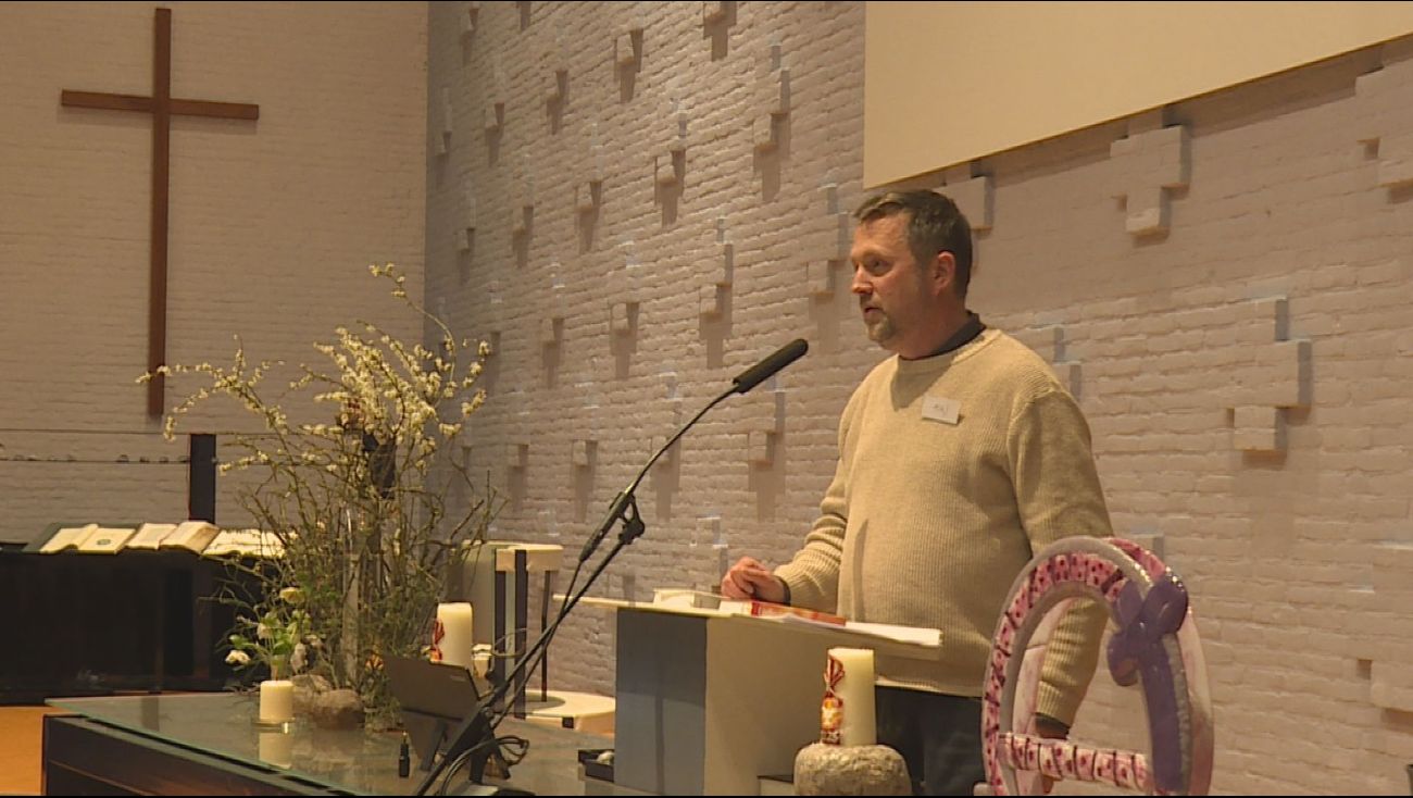 Nieuws - Minder dominees, meer uitvaarten: nieuwe uitvaartbegeleiders nodig