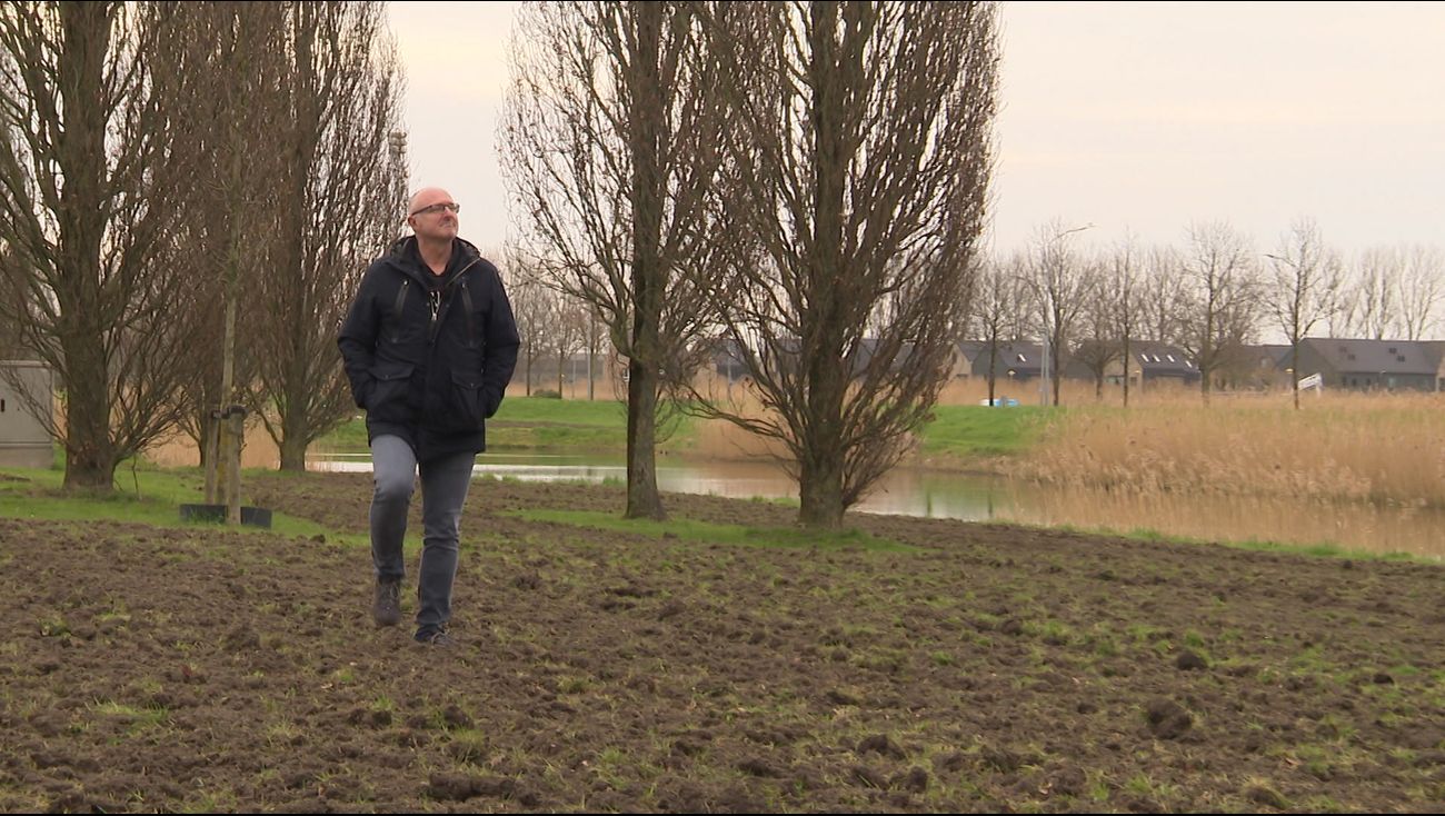 Nieuws - Buurt ontstelt over omploegen groenstrook: 'Ik was in shock'