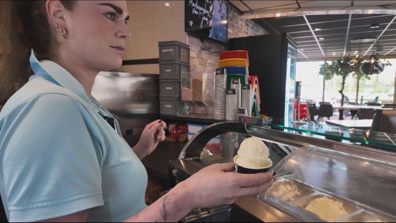 Nieuws - Briljante vondst of culinaire nachtmerrie? Snackbar introduceert mayonaise ijs