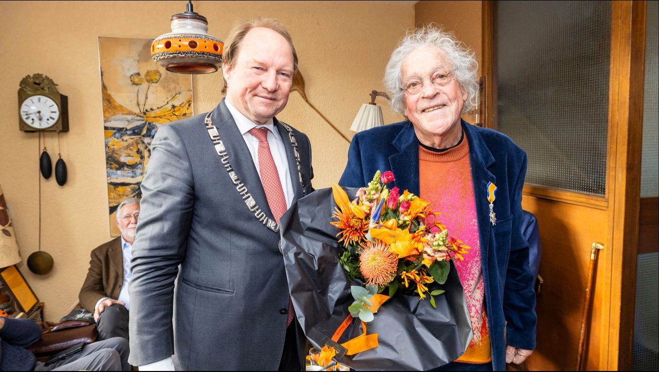 Stedenbouwkundige Hans Laumanns benoemd tot Ridder in de Orde van Oranje-Nassau voor opbouw Almere
