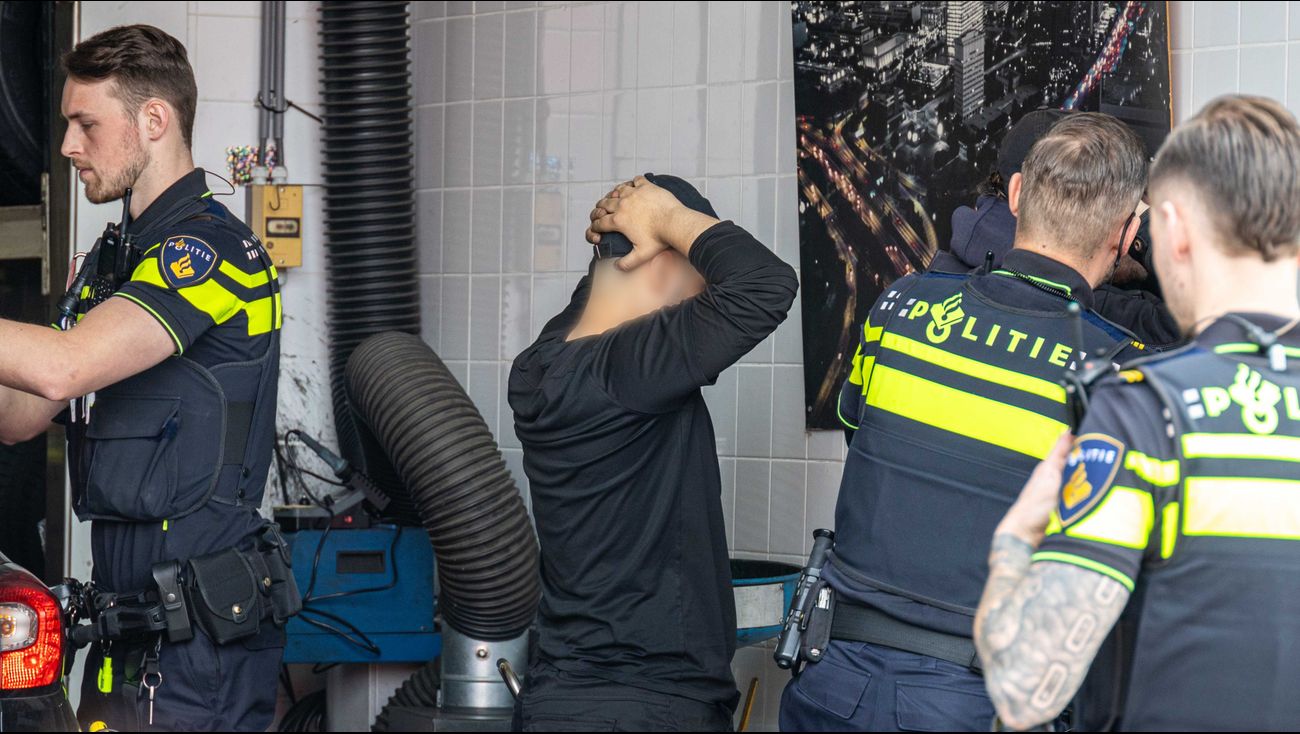 Nieuws - Arrestatieteam doet aanhouding in bedrijfspand in Almere
