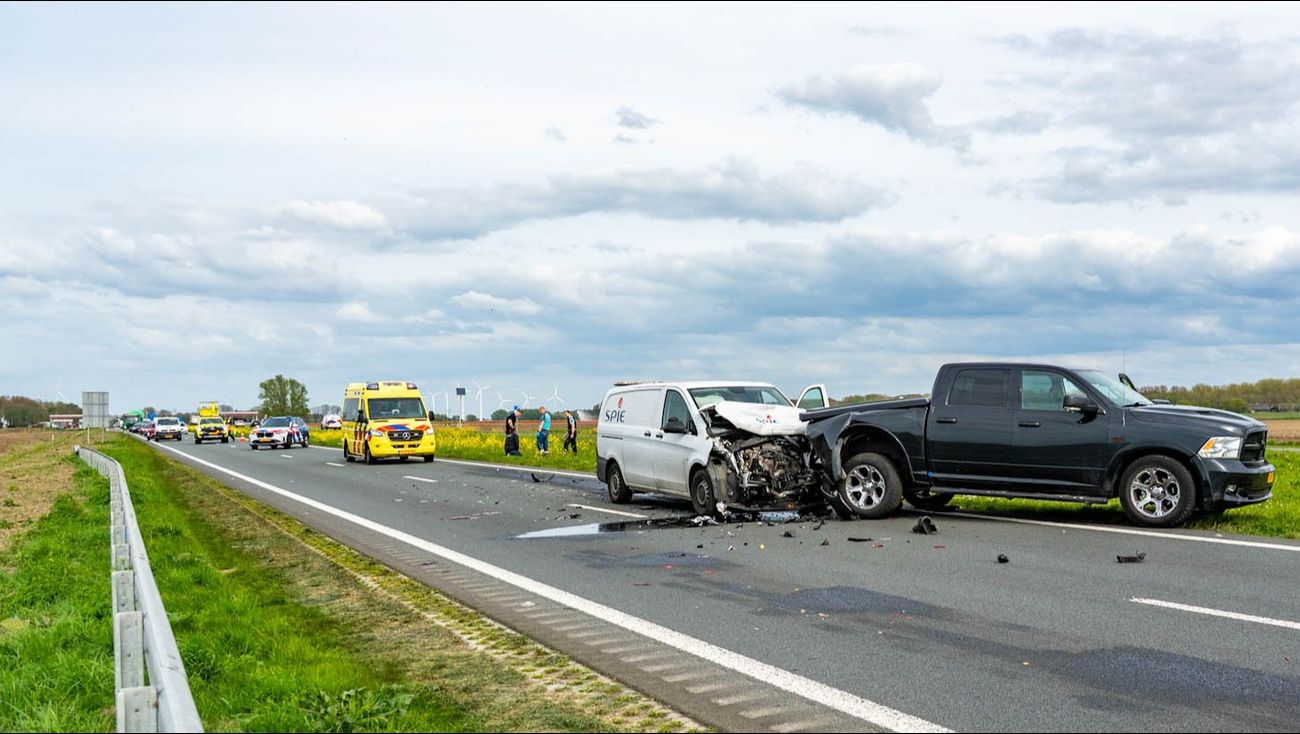 Nieuws - Meerdere gewonden bij botsing op kruispunt Gooiseweg met Ganzenweg