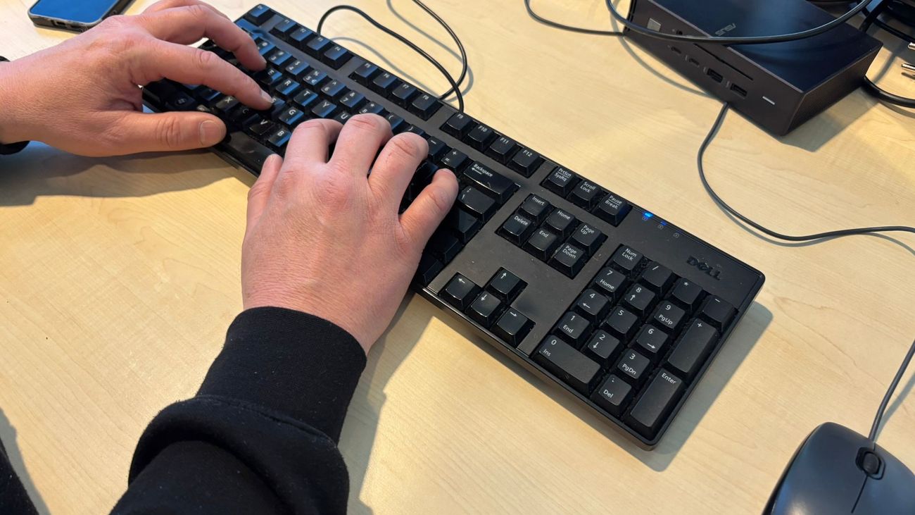 Tollebeker (25) verdiende tonnen met cheatsoftware en wiet, krijgt anderhalf jaar cel