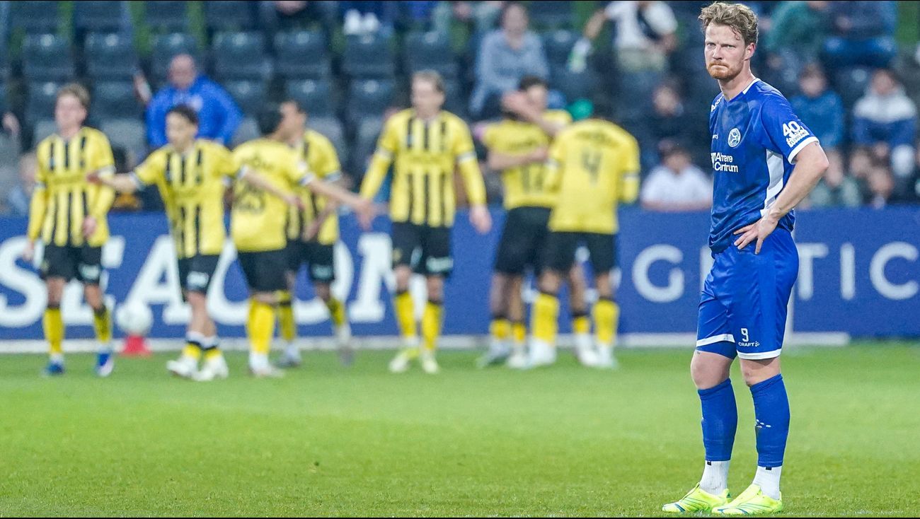 Sport - Almere City sluit competitie slecht af en treft FC Den Bosch in play-offs