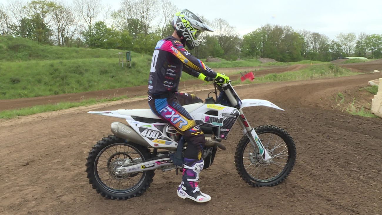 Sport - Roan Tolsma geniet van het leven als professioneel motorcrosser: 'De droom zeg ik altijd'