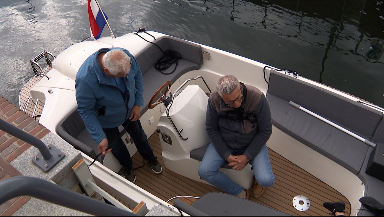 Nieuws - Watersporters leren omgaan met stress in de sluis van Zeewolde