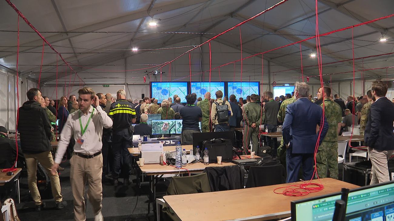 Nieuws - Nieuwsoverzicht 21/05 | NAVO-oefening in Marknesse • Politiebureau in Lelystad ontruimd