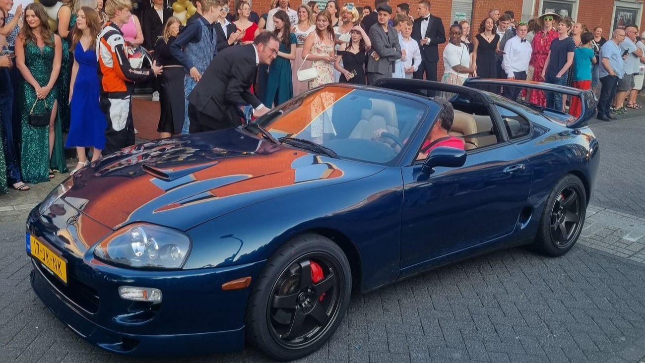 Eindexamenleerlingen Aeres Lelystad kunnen (nog) niet met limousine op gala worden afgezet