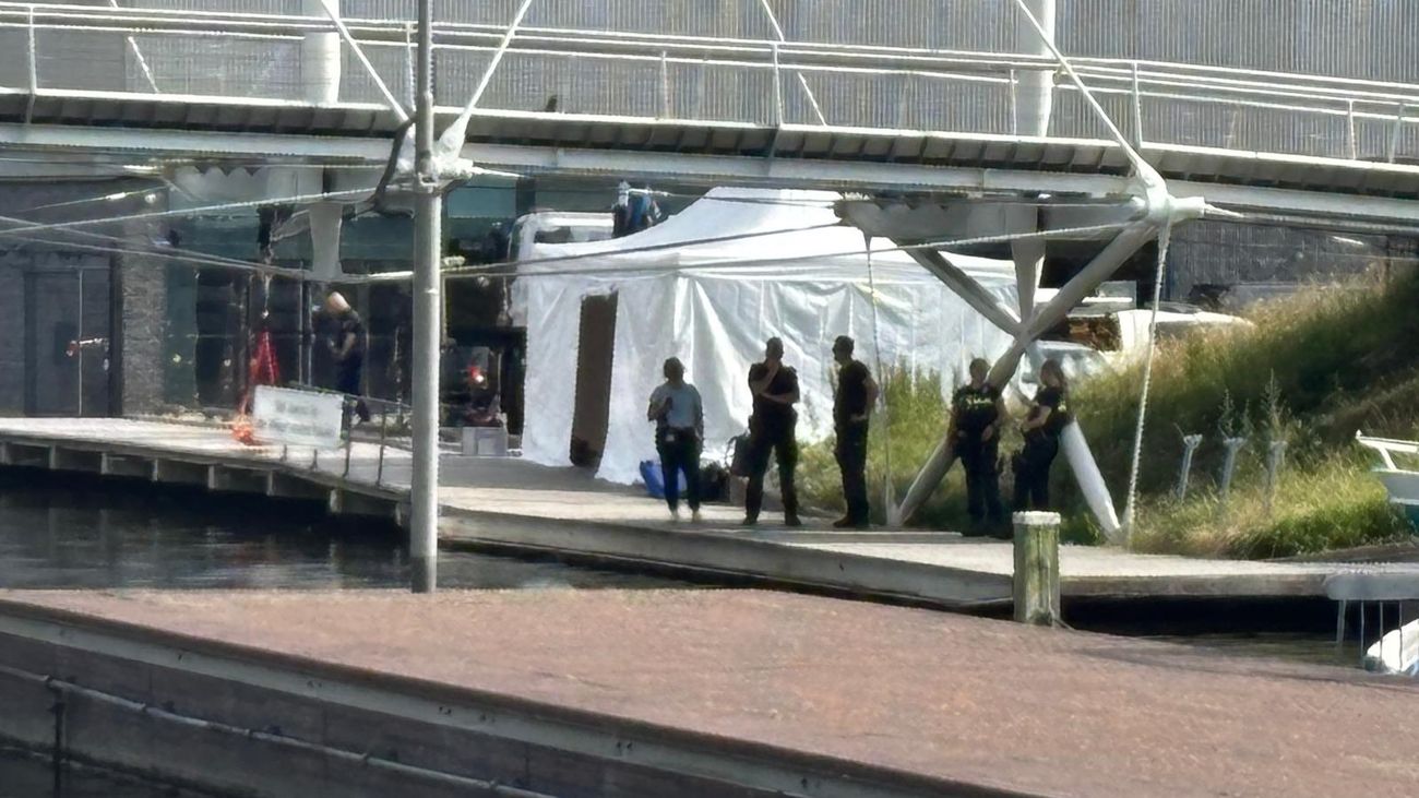 Nieuws - Lichaam uit water gehaald van jachthaven aan Weerwaterplein