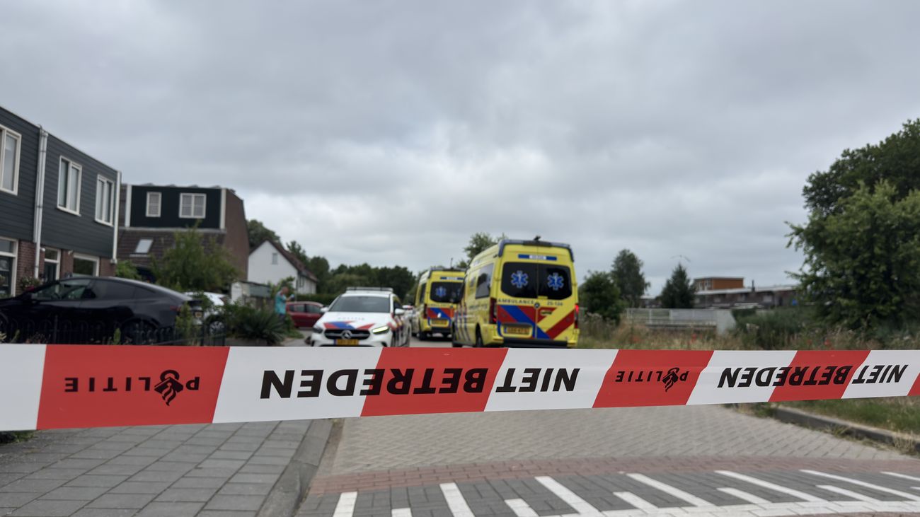 Nieuws - Zwaargewonde bij 'ernstig incident' in Stedenwijk, politie zoekt verdachte