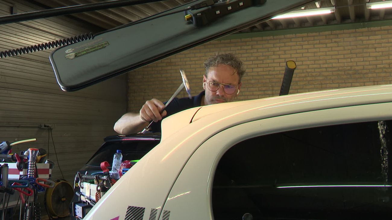 Nieuws - Speciaal hagelschadecentrum geopend in Dronten na zware zomerstorm boven Flevoland